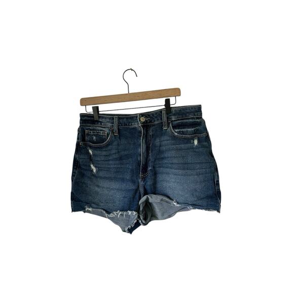 Hollister Curvy Ultra High Rise Mom Shorts 3” Blue Distressed Size 13W 31 - Picture 1 of 3